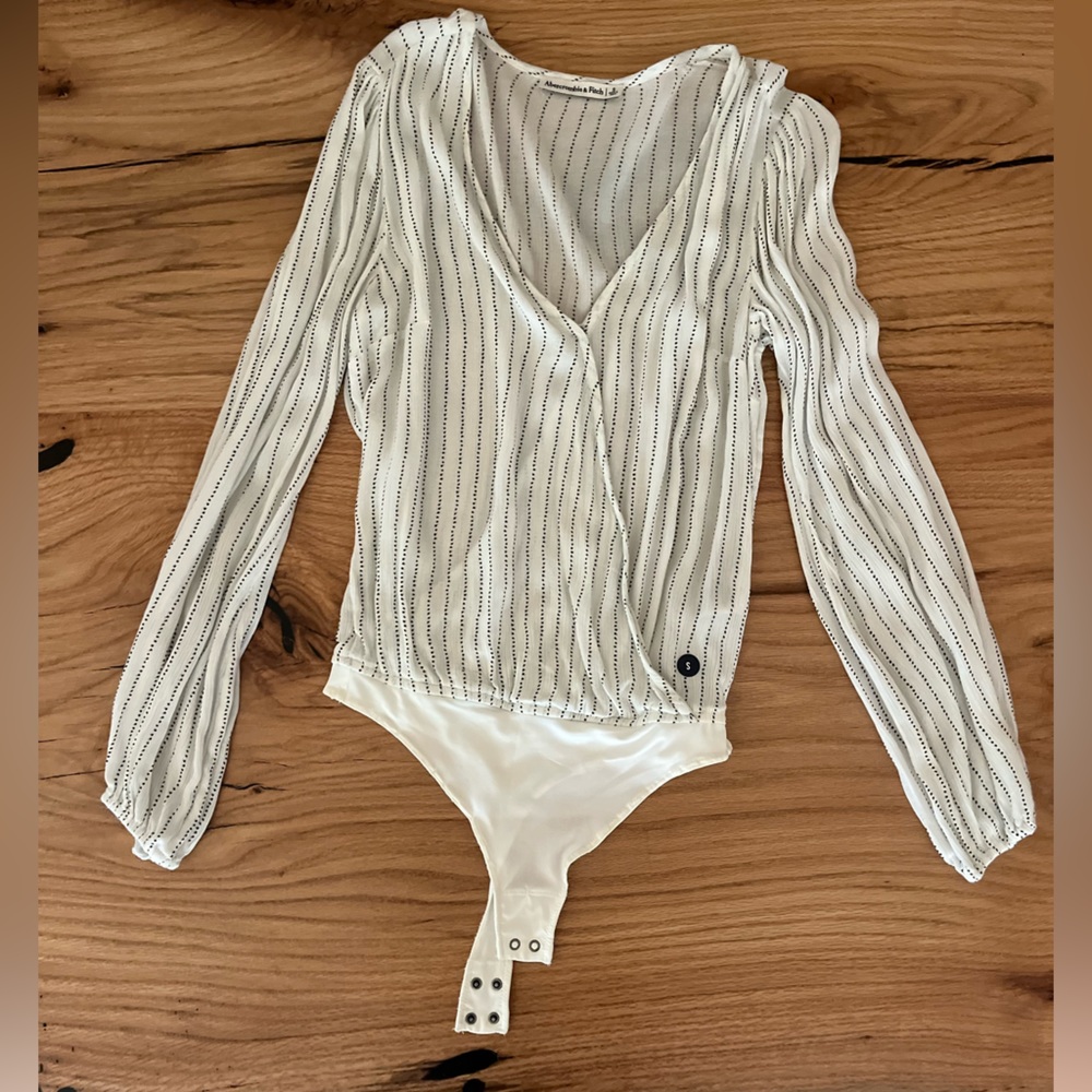 Abercrombie & Fitch bodysuit